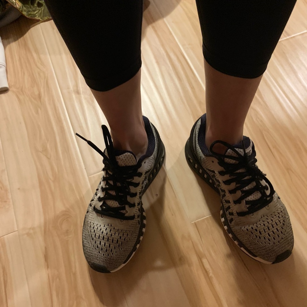 Nike’s - Picture 3 of 3
